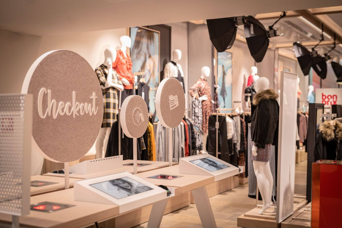 Experimental Retail Experience: Mit Personal Shopping den Einzelhandel digitalisieren Experimental Retail Experience: Mit Personal Shopping den Einzelhandel digitalisieren